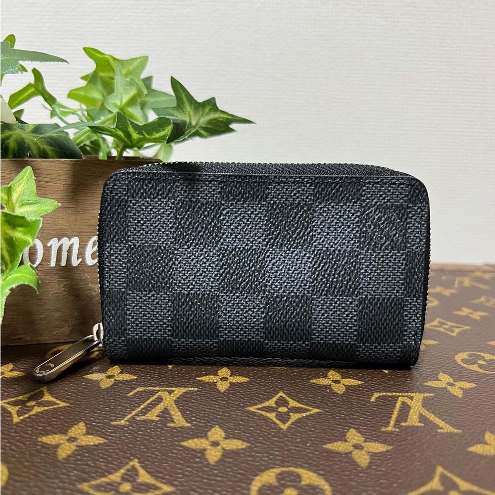 Louis Vuitton Graphite Zippy Wallet